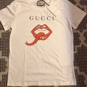 SOLD!!!! NOT FOR SALE Gucci mouth print t shirt